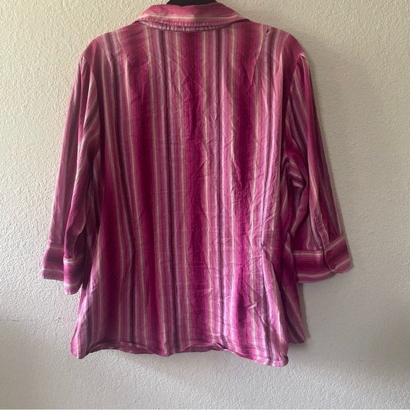 St.John Bay woman's collard button down striped top 2X gma core pink 3/4 sleeves - Picture 8 of 9